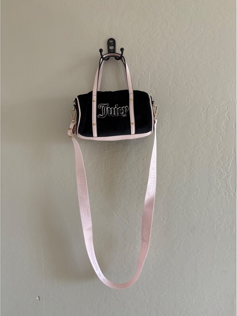 Juicy couture barrell crossbody bag